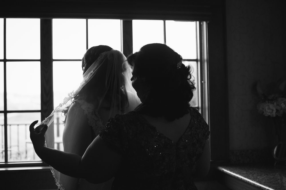 Kiesler_Wedding_CarrStudios_BW-32.jpg